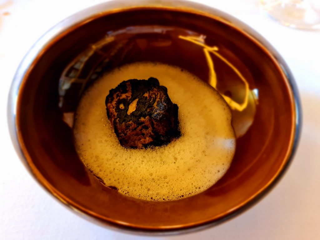 abarra-un-restaurante-que-brilla-y-vibra-en-madrid